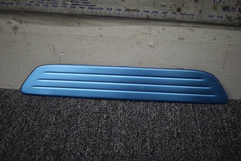 2011-2017 VOLKSWAGEN TOUAREG LOWER CENTER PILLAR TRIM FACTORY OEM
