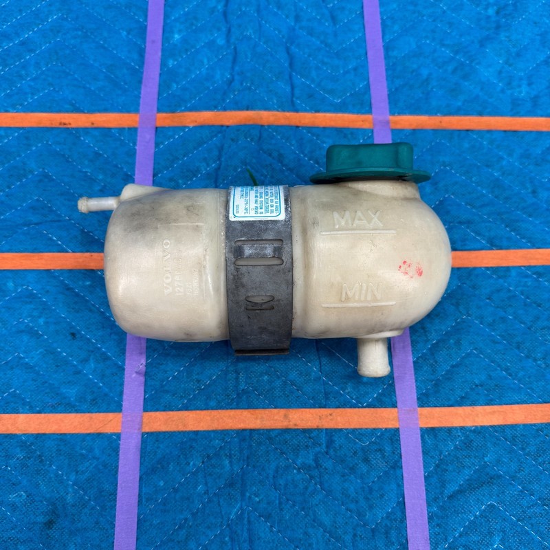 1987–1991 Volvo 780 Bertone Coolant Expansion Tank Reservoir OEM 1276040