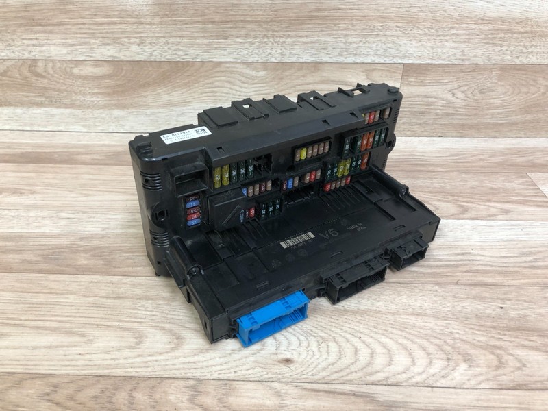 BMW OEM 740 750 760 528 535 550 M5 FRONT SAM FUSE BOX RELAY BLOCK BODY MODULE 4