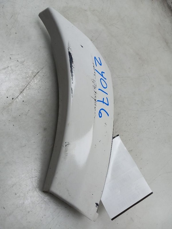 2004 TOYOTA SEQUOIA LIMITED 4.7L PASSENGER SIDE REAR QUARTER PANEL FLARE