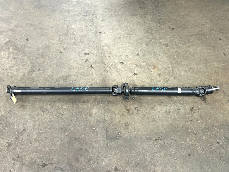 ⭐2015-2019 INFINITI Q70L RWD 5.6L V8 REAR DRIVE SHAFT PROPELLER ASSY OEM LOT2673