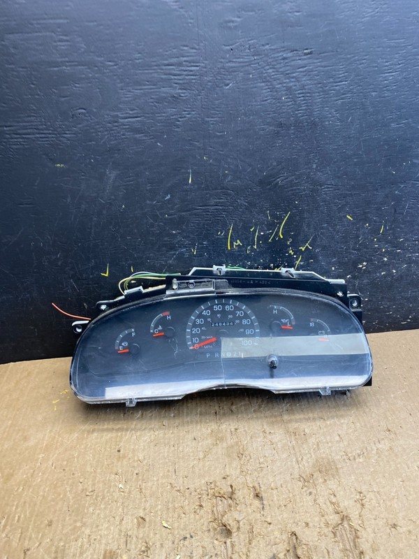 1997 to 2003 Ford E350 VAN Gauge Speedometer Cluster Oem z9981 DG