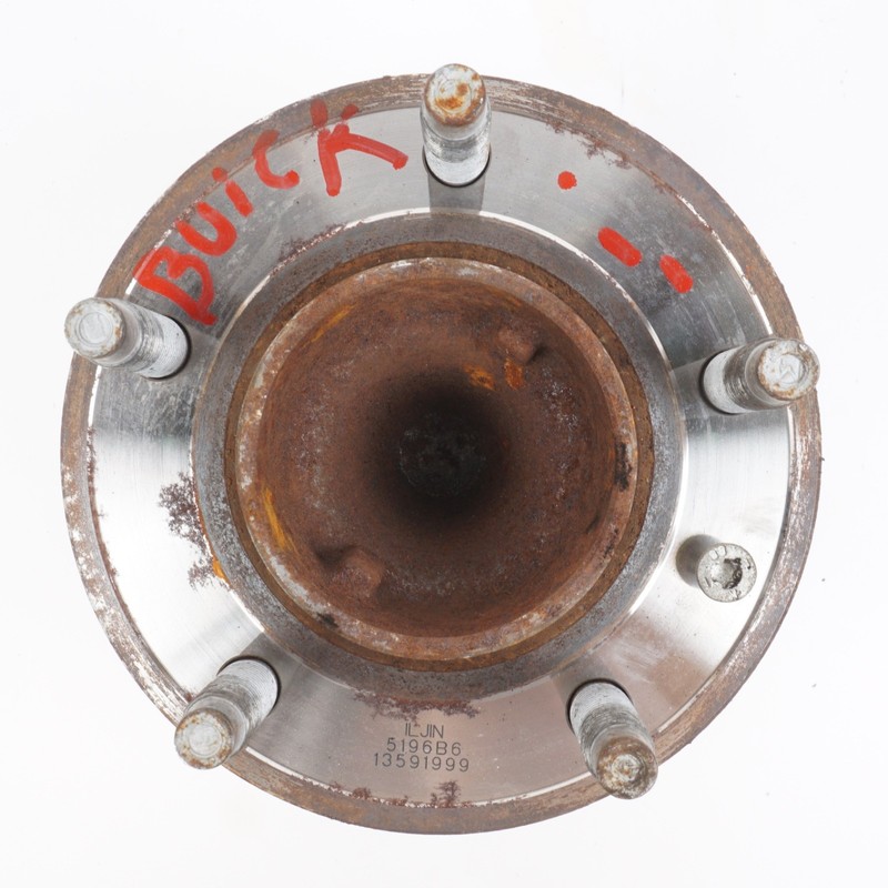 2016 - 2019 Buick Cascada Rear Left Hub OEM