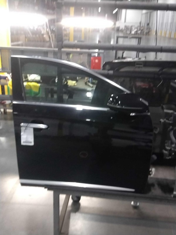 2016 Cadillac XTS Right Front Door Black OEM 321173 147k Miles Used