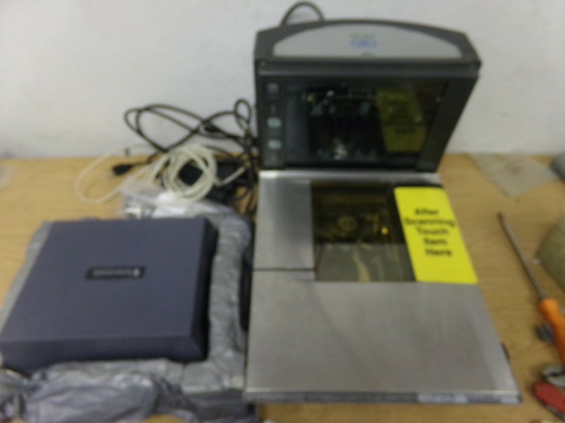 NCR Model 8694 Scannerw/ Deactivator 61014-0017 ZBSMRPOE DEAC MER-PP