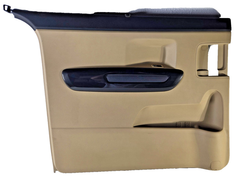 2015 2018 Kia Sedona Left Driver Rear Sliding Door Panel W Sun Shade OEM