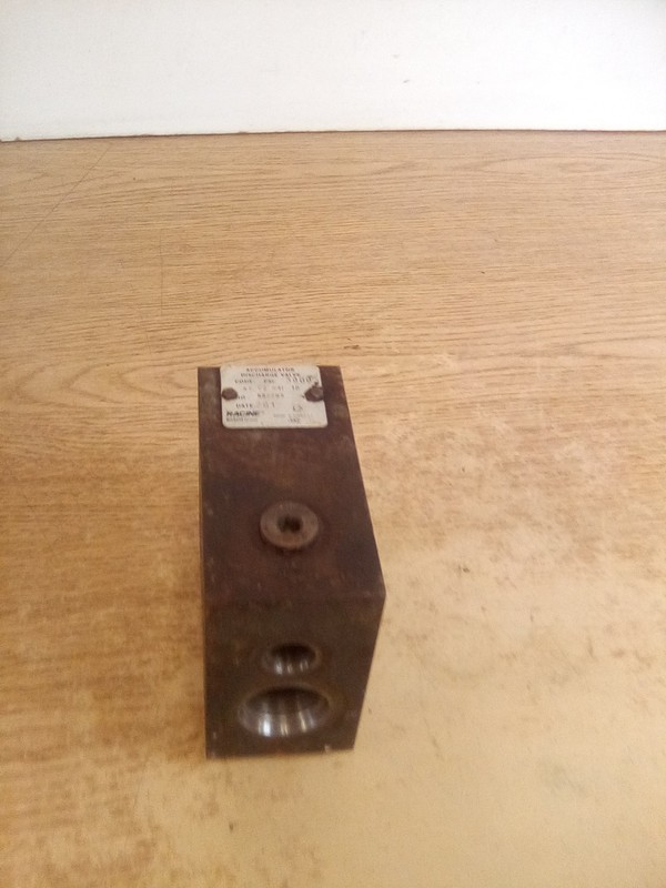 Bosch Racine AD C3 54F 10 982285 Accumulator Discharge Valve 3000PSI