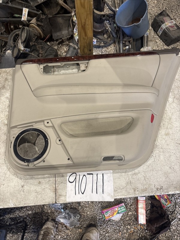2006 - 2011 CADILLAC DTS RIGHT REAR INTERIOR DOOR PANEL