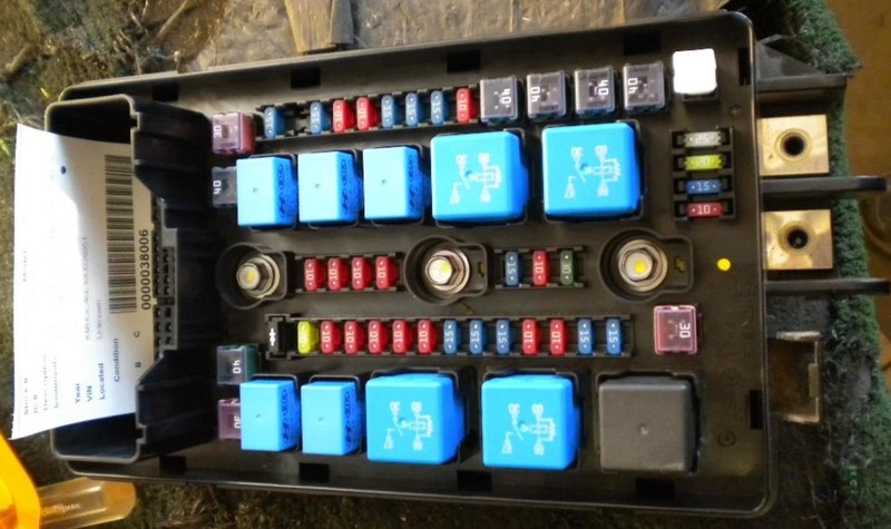 Fuse Box Engine Compartment US Market VIN H Fits 09-11 GENESIS 95989