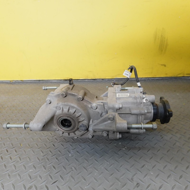 2023-2024 KIA SPORTAGE REAR AXLE DIFFERENTIAL CARRIER OEM 530004G200