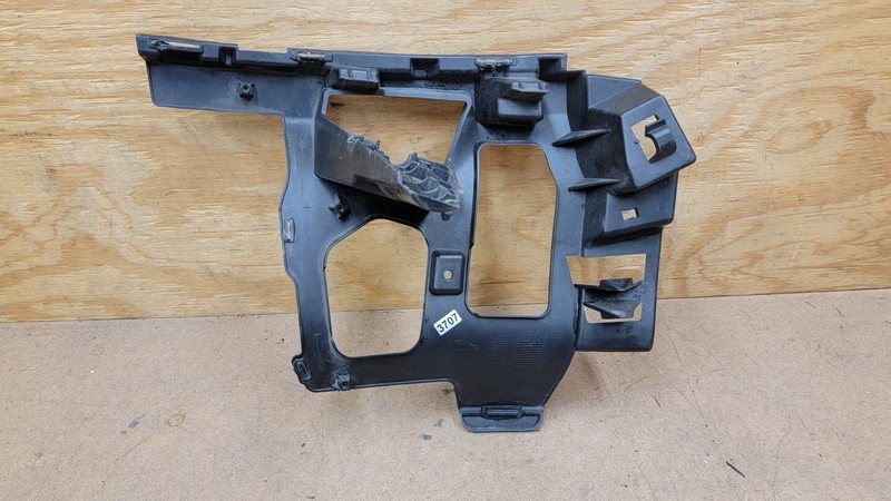 2018 2019 2020 JAGUAR I-PACE Front Bumper Bracket Left LH Side J9D3-17F003-A OEM