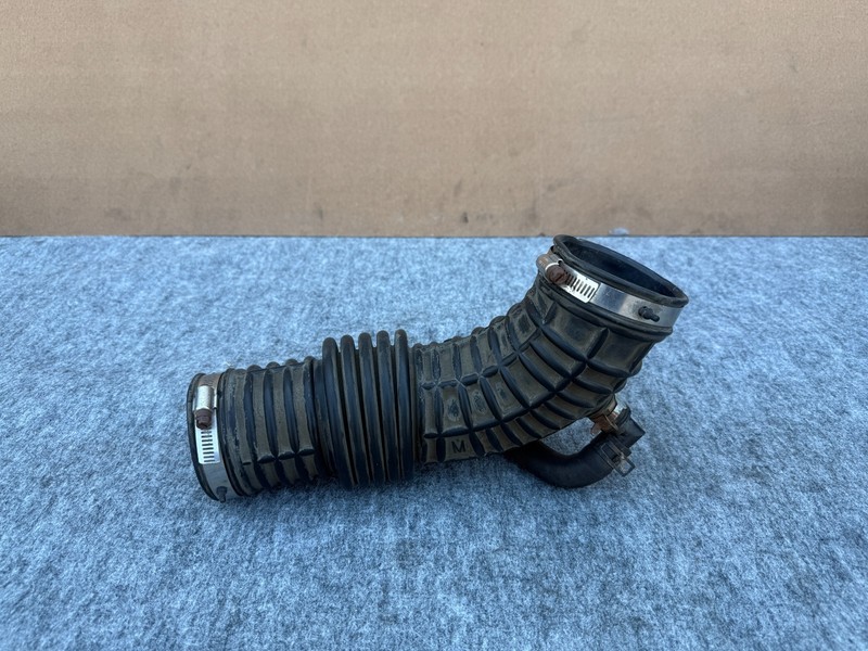 INFINITI FX50 09-13 OEM LEFT LH AIR CLEANER INTAKE HOSE TUBE PIPE 5.0L