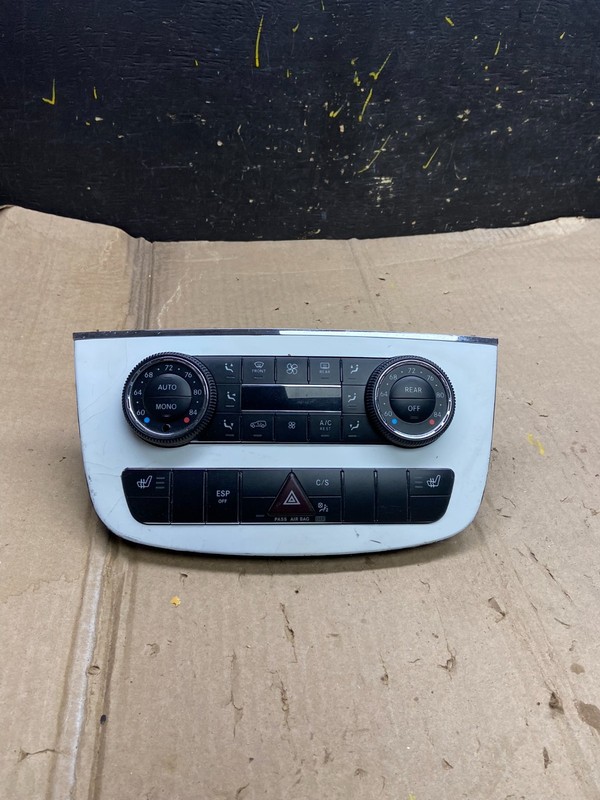 2006 to 2008 Mercedes W251 R350 AC Temp Heater Climate Control OEM X5762 DG