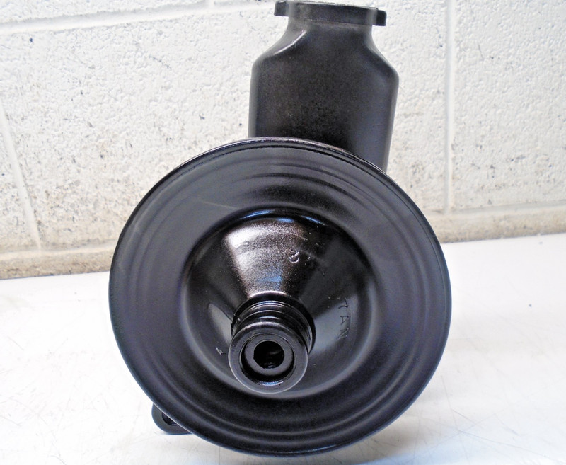 L5 MerCruiser 5.0 71317A1 Power Steering Pump W/ Pulley 354357AN
