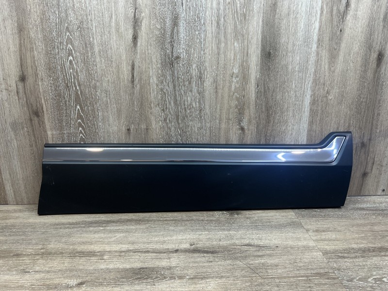 2017-2022 Honda CR-V Garnish Assy., R. FR. Door OEM Part# 75312-TLA-A0