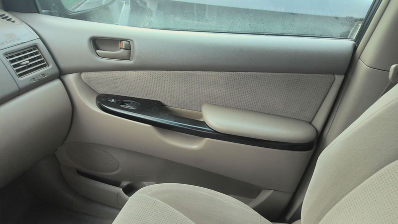 Front Door Trim Panel TOYOTA SIENNA Right 04 05 06 07 08 09 10