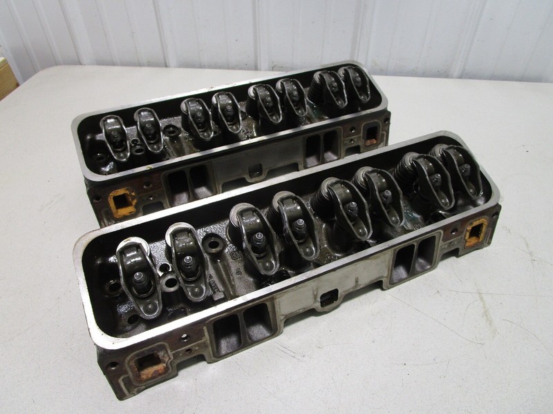 802556 Mercruiser GM 5.0 OEM Fresh Water USED Cylinder Head SET (2)