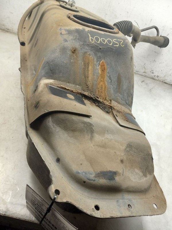95 96 97 98 99 00 TOYOTA TACOMA PRERUNNER FUEL TANK