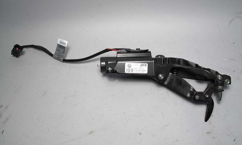 BMW E85 Z4 Roadster Left Convertible Top Locking Latch 2003-2006 USED OEM