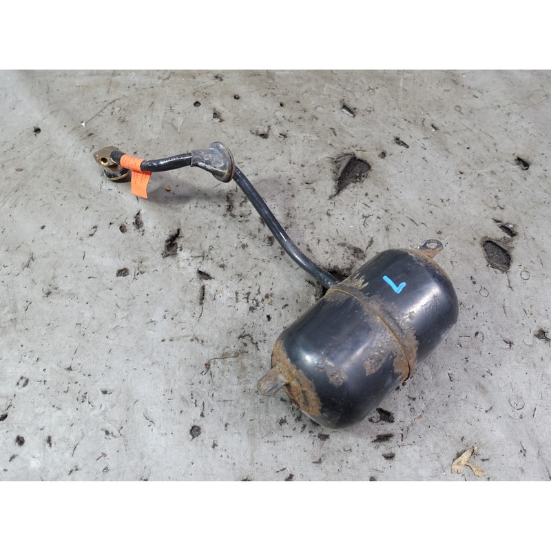 1999-2003 BMW E39 5-Series Touring Wagon Left Air Pressure Accumulator Rust OEM