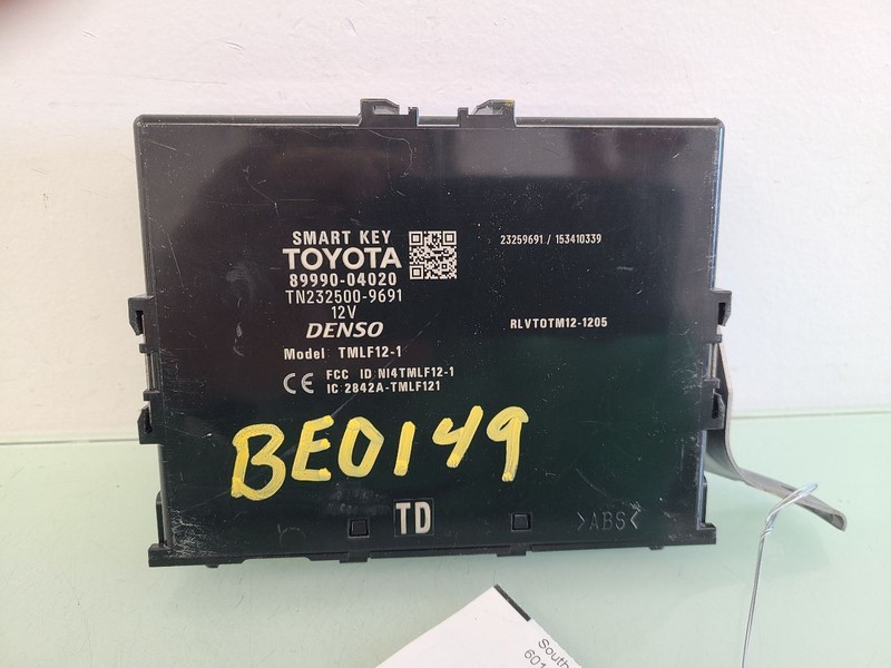 Chassis ECM Theft-locking Keyless Ignition Smart Key Fits 16-19 TACOMA 587918