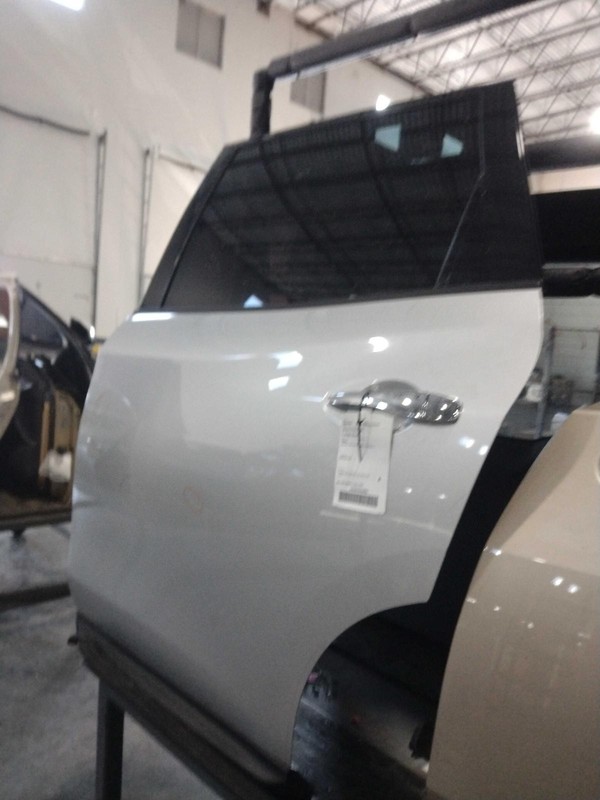 2016 Nissan Pathfinder Left Rear Door Silver 510138 Used 120K Miles