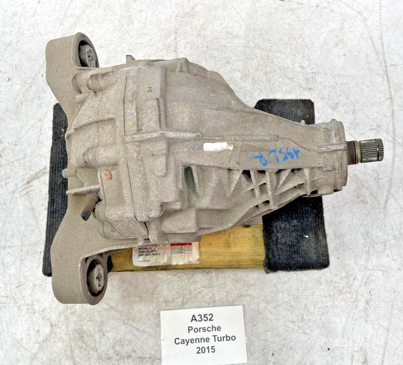 ✅11-18 OEM Porsche Cayenne Turbo 958 AWD 4.8 Rear Differential Carrier 143k
