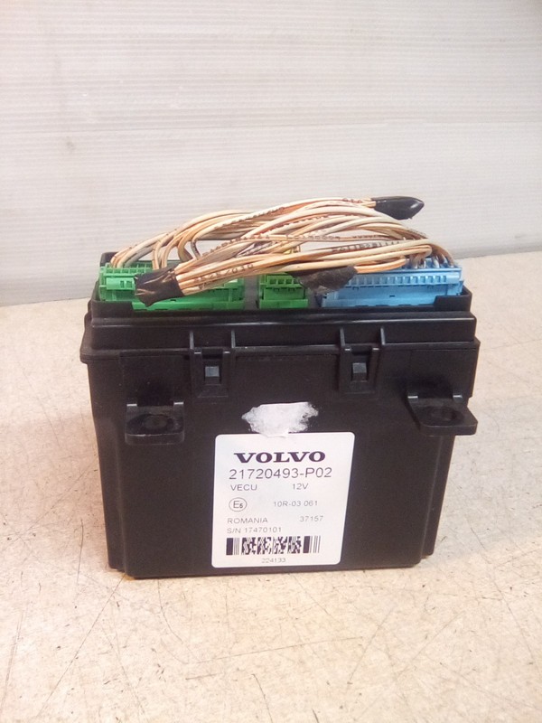 Volvo VNL 21720493-P02 Cab Control Module