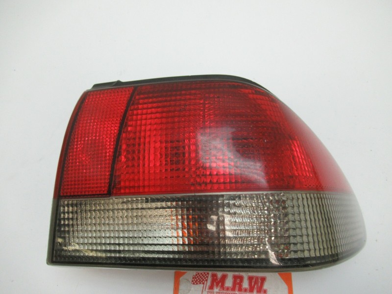 TAIL LIGHT LENS BRAKE RIGHT PASSENGER SIDE QUARTER OUTER R RH for 94-98 SAAB 900