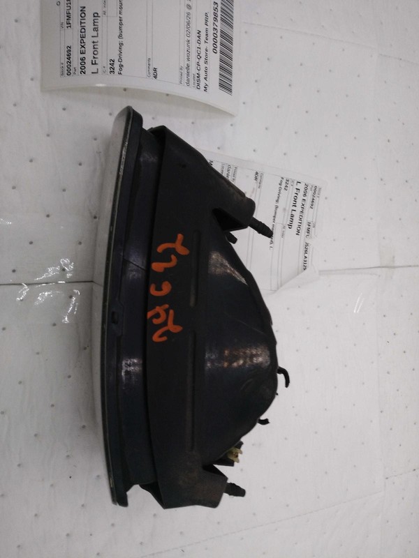2006 Ford Expedition Left Fog Light Assembly - Grey, Used, 125k Miles