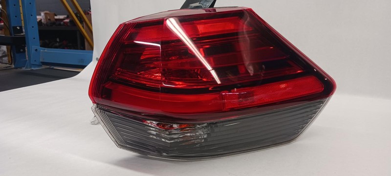 17-'20 NISSAN ROGUE Right passenger outer Taillight OEM Grade A!