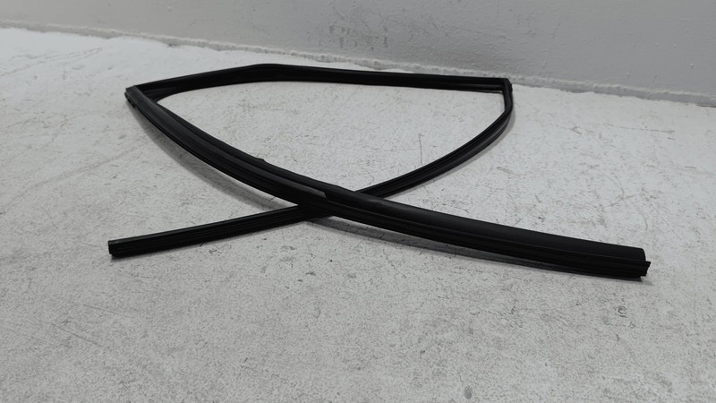 2019-2024 TOYOTA RAV4 REAR DRIVER DOOR WINDOW GLASS RUN CHANNEL SEAL OEM