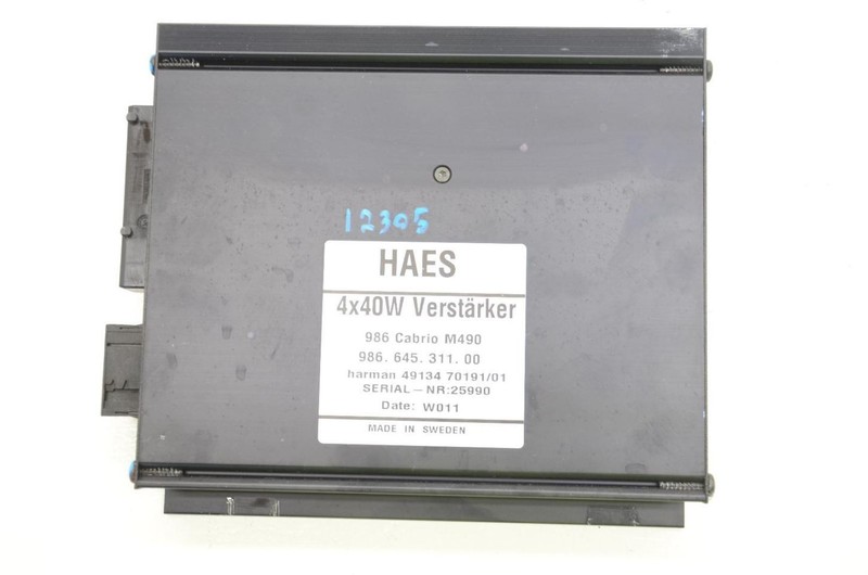 97-00 Porsche Boxster 2.7L Radio Amplifier 98664531100