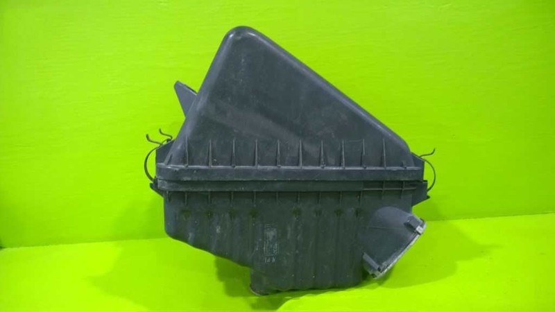 94 95 96 LEXUS ES300 3.0L AT AIR CLEANER OEM 2219-27