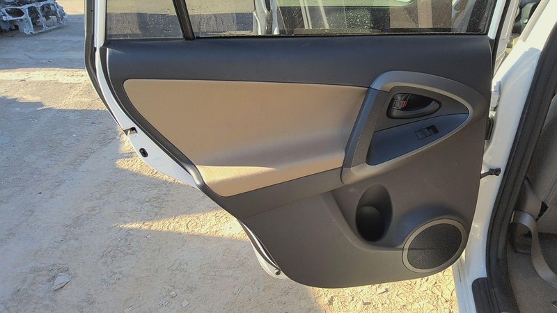 Rear Door Trim Panel TOYOTA RAV-4 Left 10 11 12 09 08 07 06
