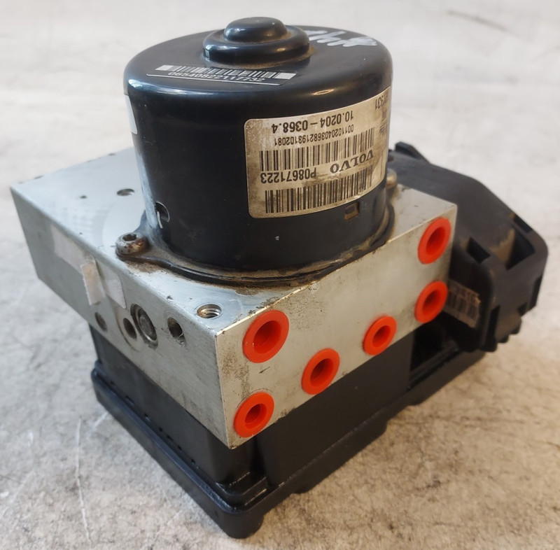 1999-2004 Volvo V70 AWD ABS Anti-Lock Brake Pump Module 8671224 222K Miles OEM