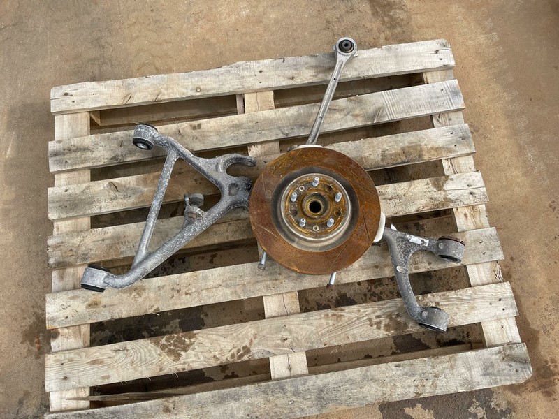 2006-2011 ASTON MARTIN V8 VANTAGE REAR RIGHT SPINDLE KNUCKLE HUB ASSEMBLY OEM