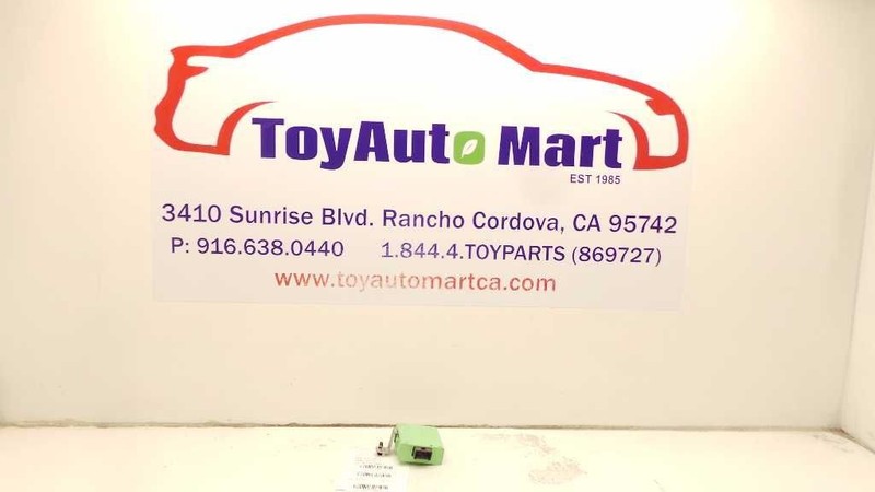 98 99 00 GS400 RUNNING LIGHT RELAY 82642-33020
