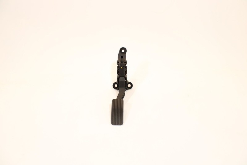 2021-2023 HYUNDAI ELANTRA GAS ACCELERATOR THROTTLE PEDAL32700-XXXXX OEM