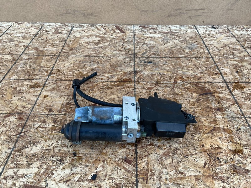 BMW E60 E63 E64 M5 M6 2006-2010 OEM SMG PUMP ACTUATOR ASSEMBLY