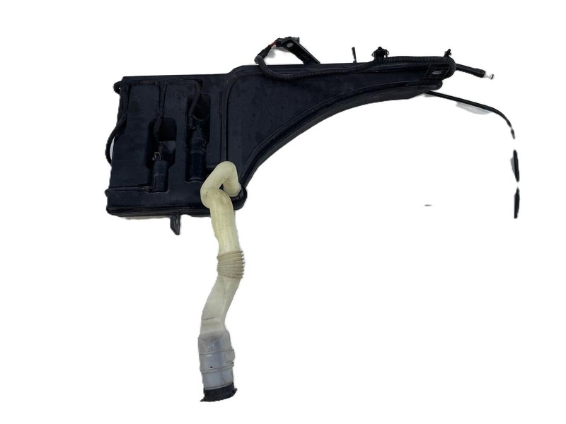 2014 Maserati Quattroporte S Windshield Washer Reservoir With Pump 670001648 OEM