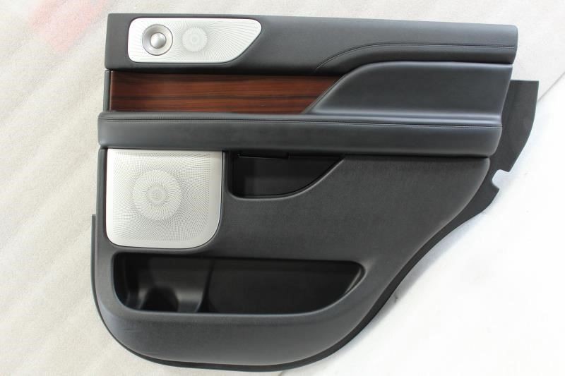 2018 2019 2020 2021 LINCOLN NAVIGATOR RIGHT REAR DOOR TRIM PANEL EBONY 122.5 WB