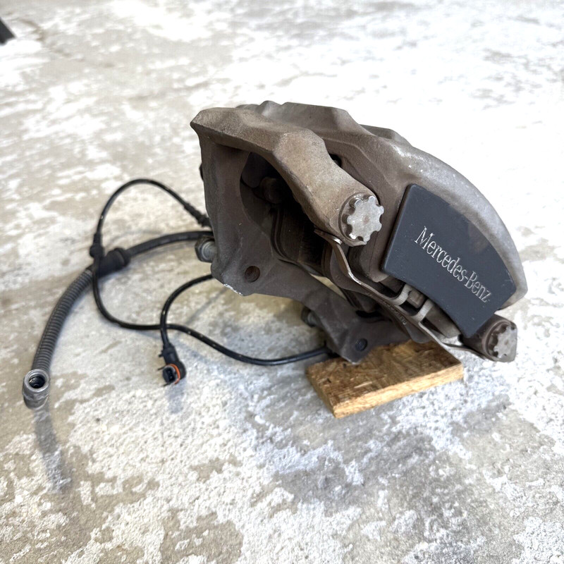 ✅ 2010-2016 Mercedes-Benz E350 W212 OEM FRONT RIGHT BRAKE CALIPER + PADS 322x32
