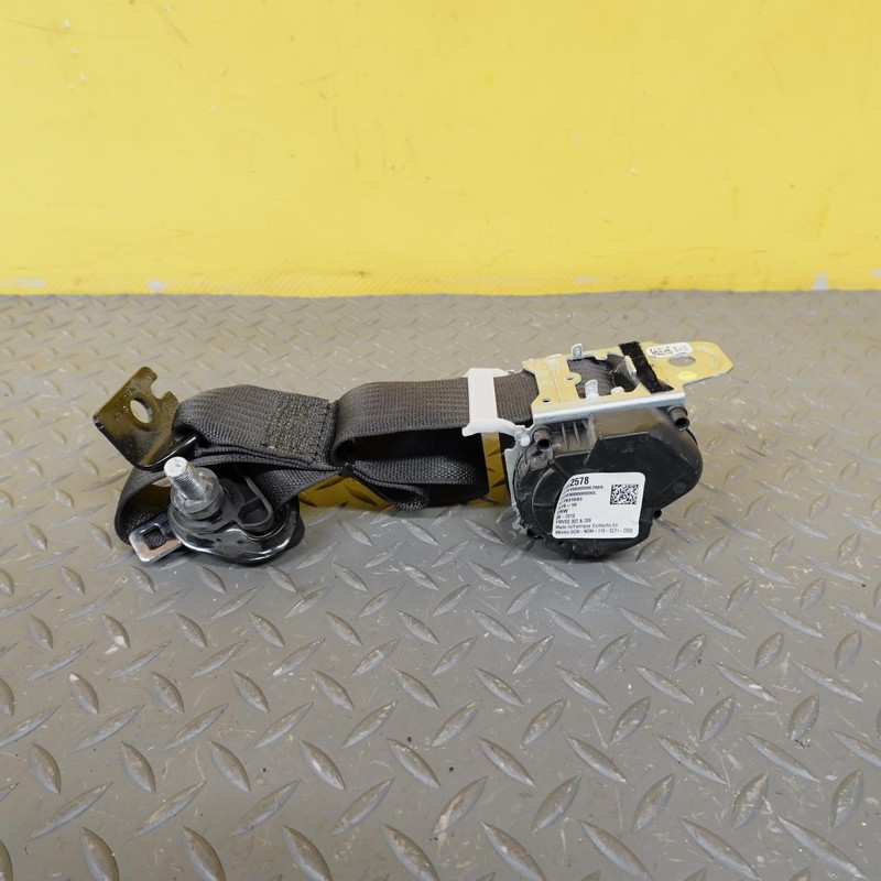 2019-2023 GMC SIERRA 1500 Rear Left Seat Belt Retractor OEM 84482578