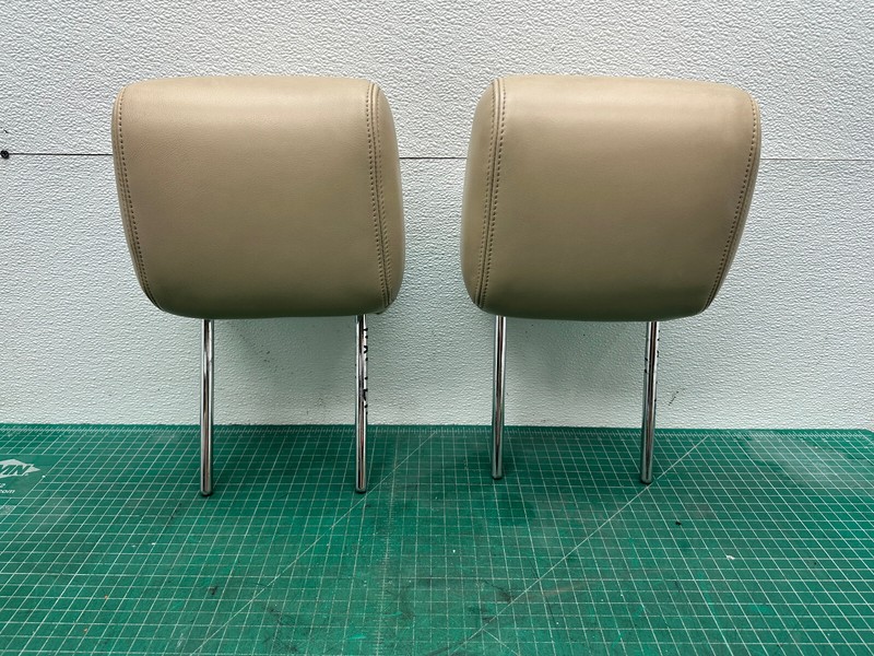 10-11 JAGUAR XF X250 FRONT LEFT & RIGHT SEAT HEADREST OEM