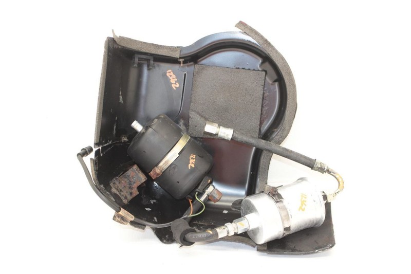 84-89 Porsche 944 Turbo Coupe Fuel Pump and Filter Assembly
