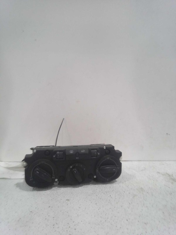 Used A/C Selector Switch fits: 2009 Volkswagen Jetta Sdn VIN K 8th digit single