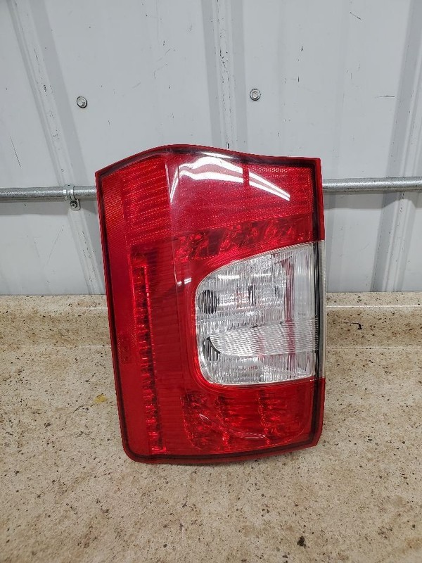 Passenger Right Tail Light Fits 11-16 TOWN & COUNTRY 307352
