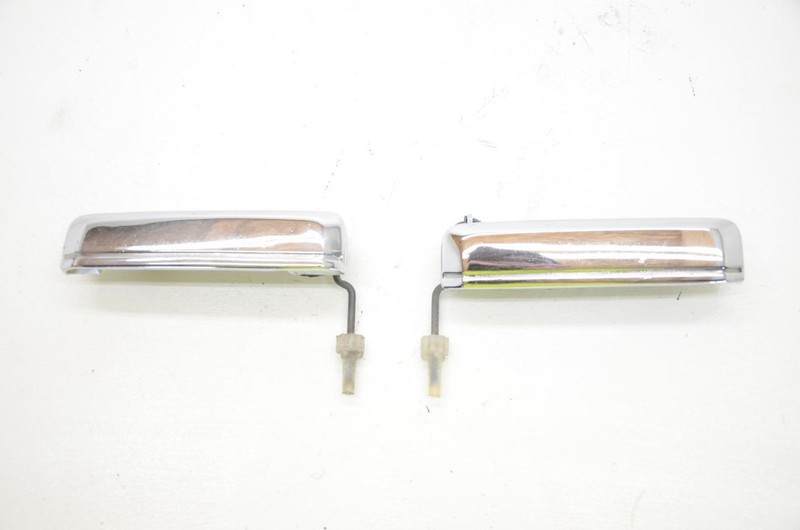94-95 Nissan Pickup D21 Left and Right Pair of Chrome Exterior Door Handles