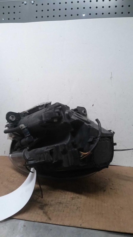 2016 MINI Countryman Left Headlight Assembly Blue OEM 298115 80K Miles